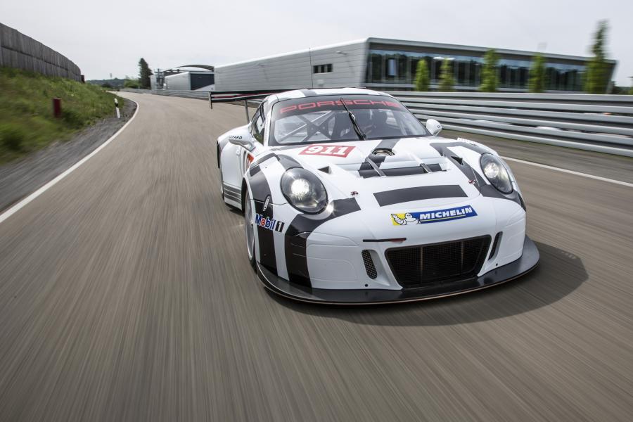  Porsche 911 GT3 R (991) 2016 года  (фото 3 из 15)